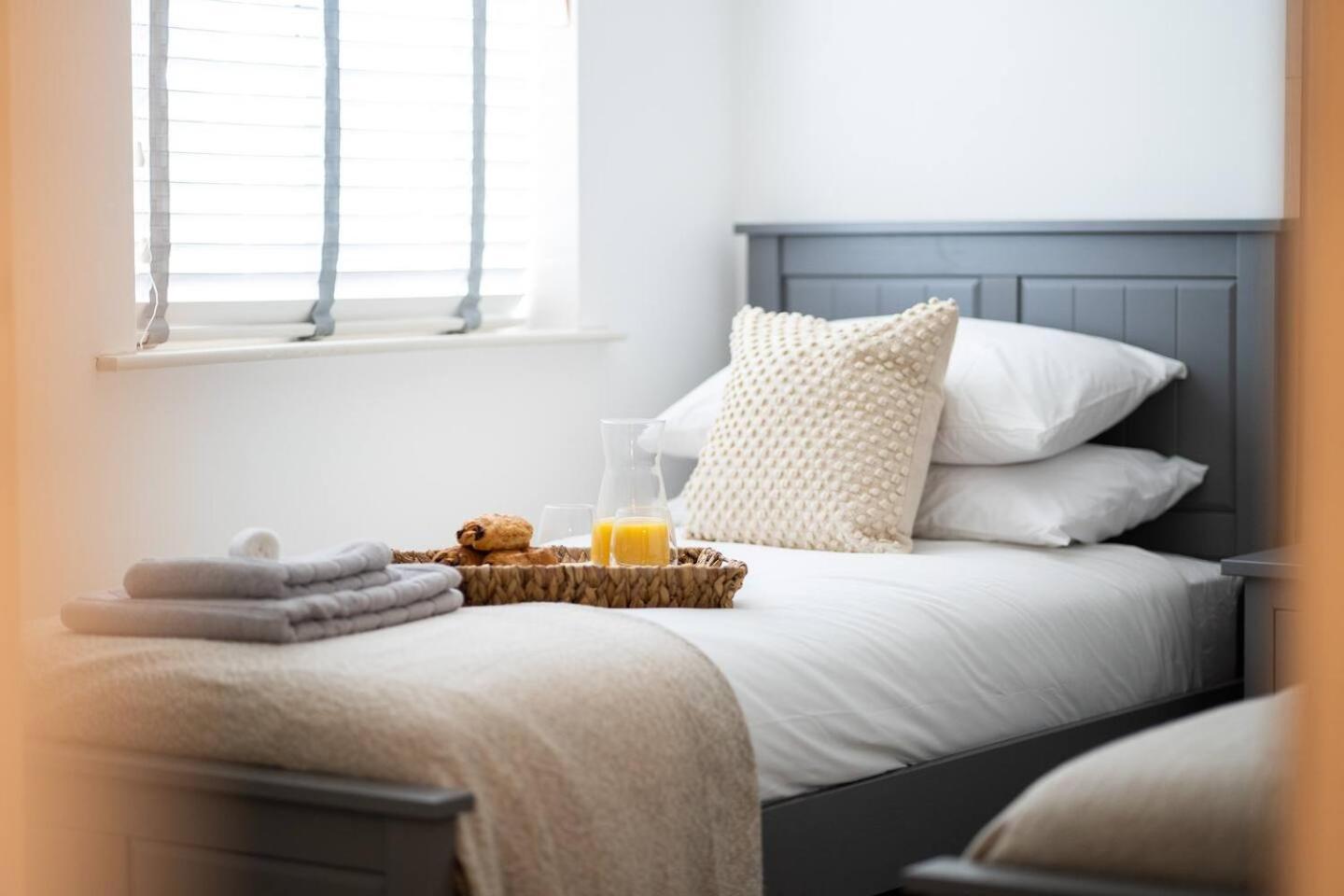 Stylish 2 Bedroom Cottage With Hot Tub And Parking Bewdley Eksteriør billede