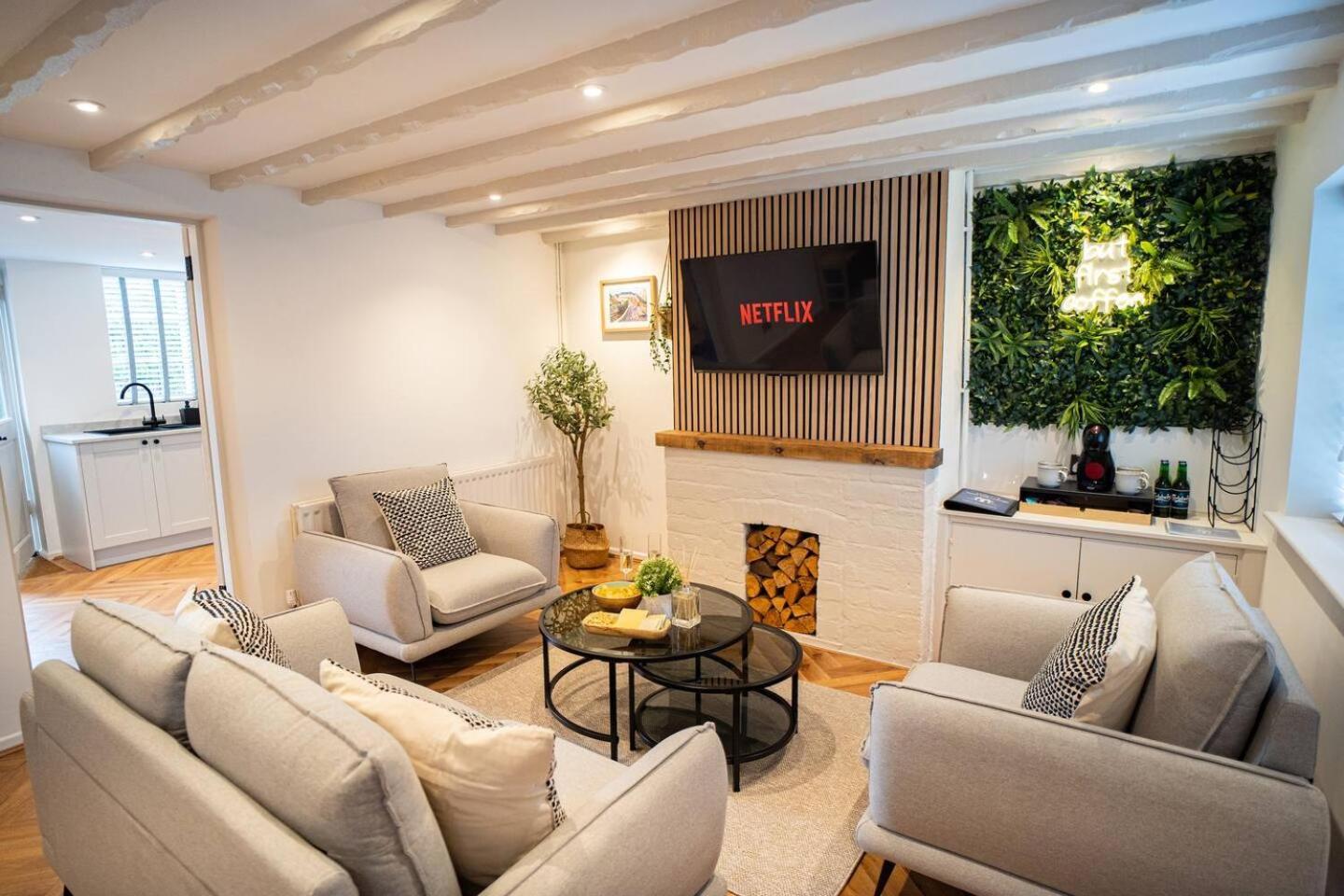 Stylish 2 Bedroom Cottage With Hot Tub And Parking Bewdley Eksteriør billede