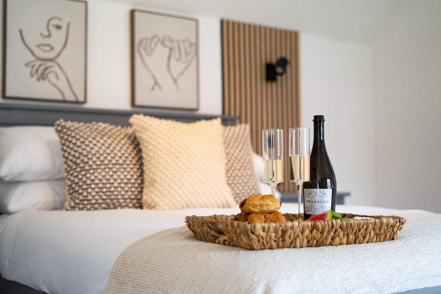 Stylish 2 Bedroom Cottage With Hot Tub And Parking Bewdley Eksteriør billede
